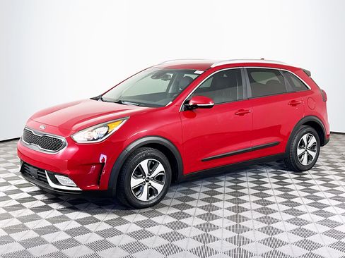 Used 2018 Kia Niro EX FWD image 4