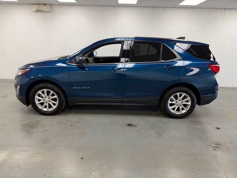 Used 2020 Chevrolet Equinox LT FWD image 2
