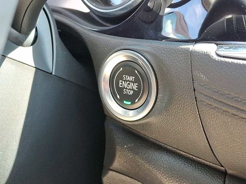 Used 2022 Buick Encore GX Select w/ Sport Touring Package image 23