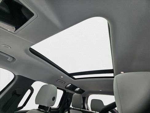 New 2025 Land Rover Defender 110 S image 16