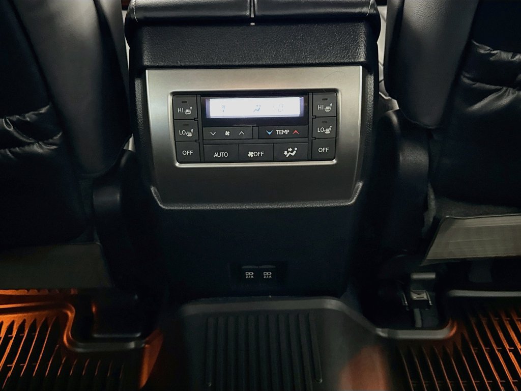 Used 2023 Lexus GX 460 Premium w/ Premium Package AWD/4WD image 27
