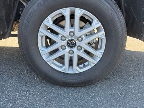 Used 2023 Toyota Tundra SR5 w/ SR5 Convenience Package image 10