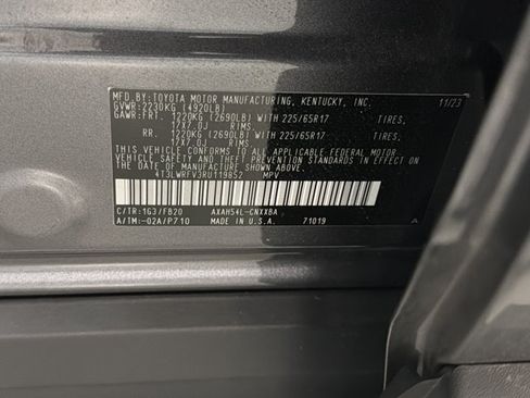 Used 2024 Toyota RAV4 LE AWD/4WD image 11