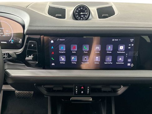 New 2025 Porsche Cayenne Coupe image 17