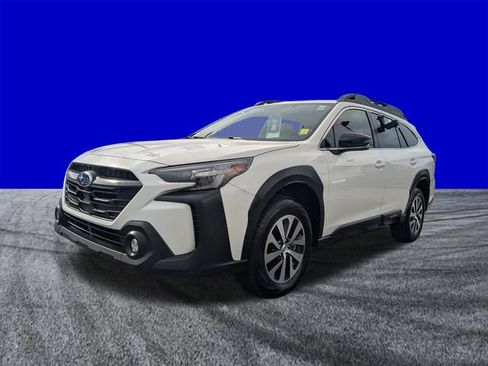 Used 2025 Subaru Outback Premium AWD/4WD image 7