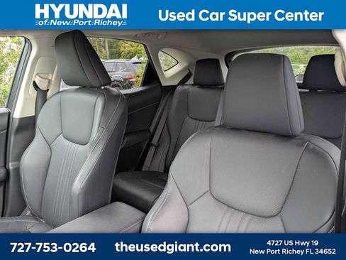 Used 2023 Lexus NX 250 FWD image 3