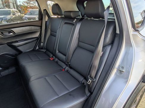 Certified 2022 Nissan Rogue SV w/ SV Premium Package image 26