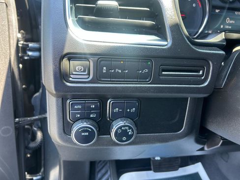 Used 2021 Chevrolet Tahoe RST AWD/4WD image 15