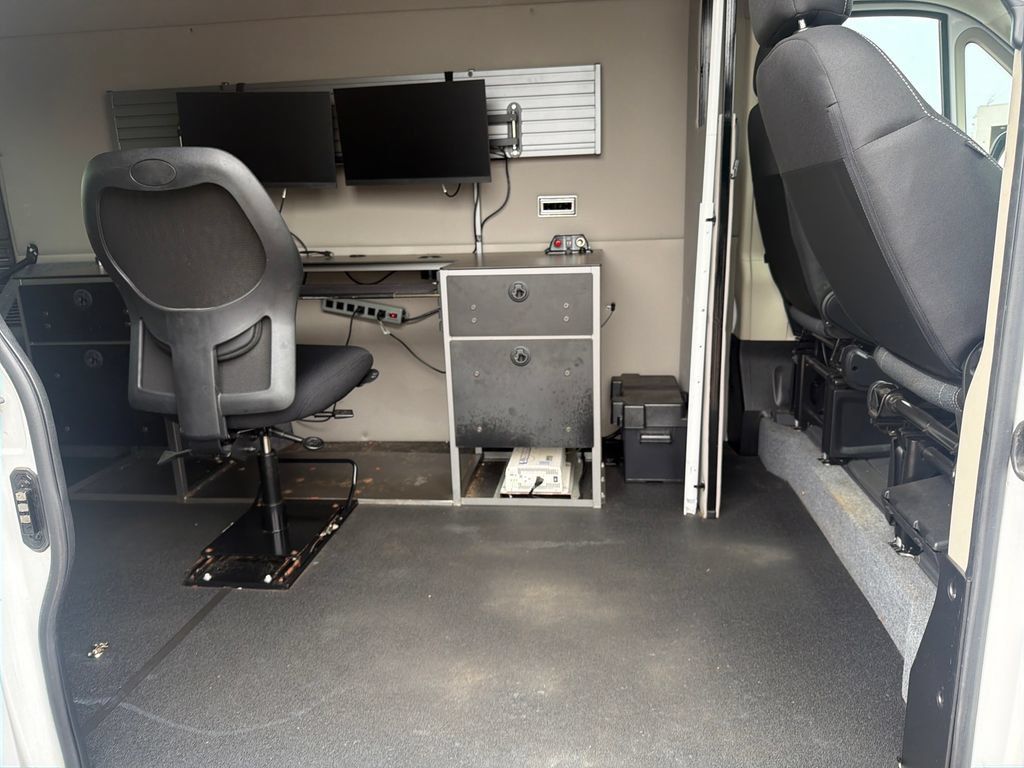 Used 2021 RAM ProMaster 1500 FWD image 24