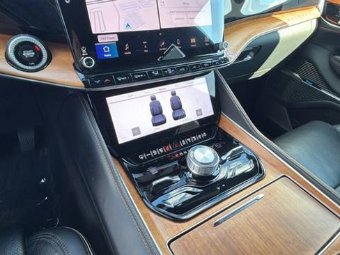 Used 2024 Jeep Grand Wagoneer L Series III image 14