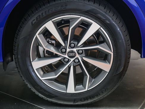 Used 2022 Audi Q5 2.0T Premium AWD/4WD image 11