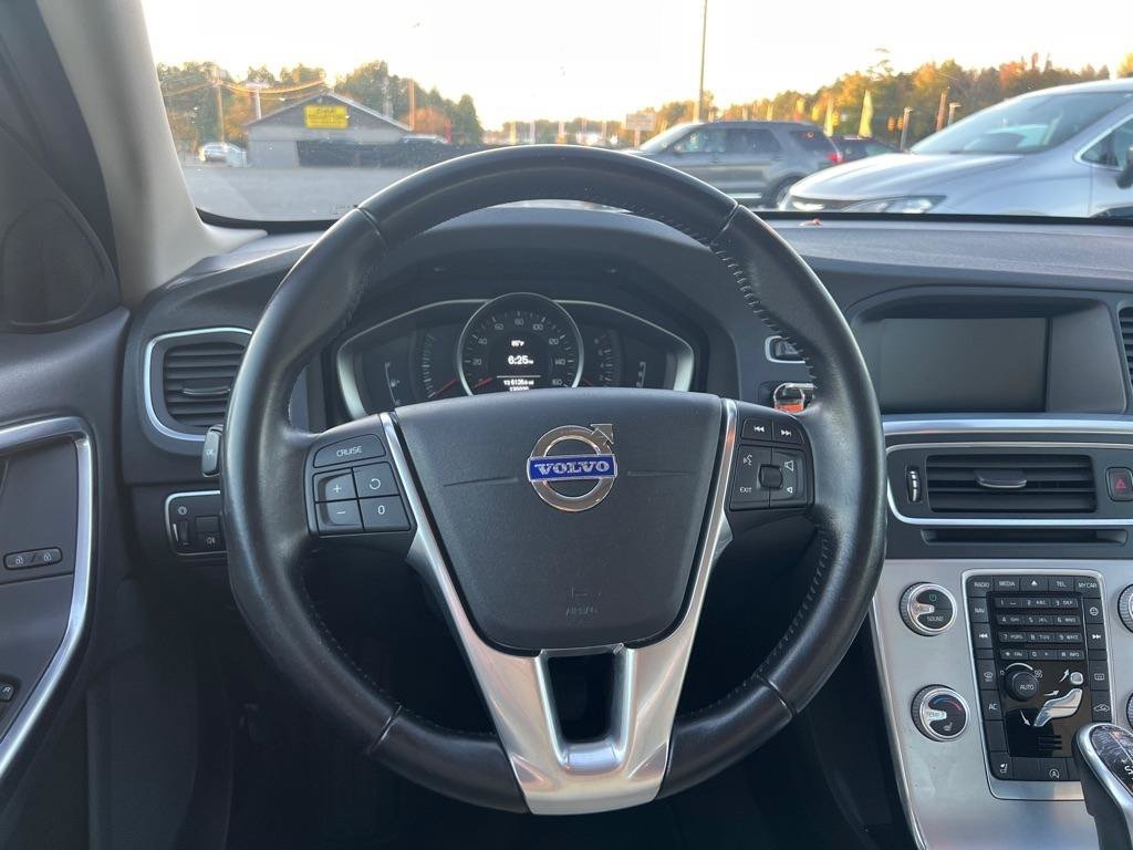 Used 2017 Volvo S60 T5 Dynamic AWD/4WD image 18