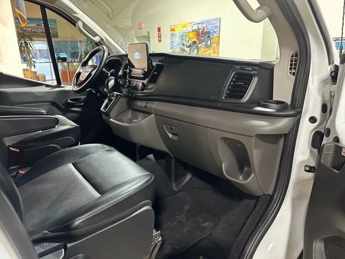 Used 2020 Ford Transit 150 XL image 24