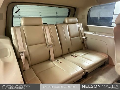 Used 2011 Chevrolet Tahoe LTZ RWD image 28
