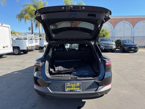 New 2026 Chevrolet Equinox EV LT image 14