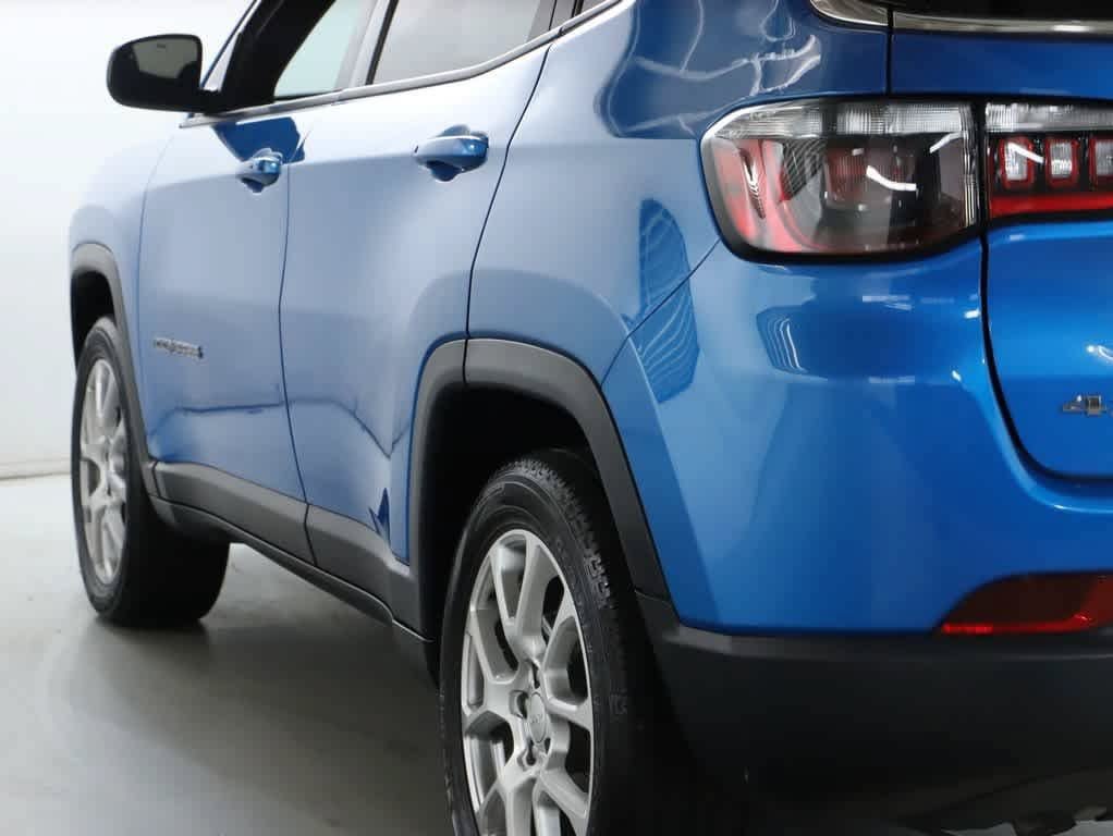 Certified 2024 Jeep Compass Latitude AWD/4WD image 43