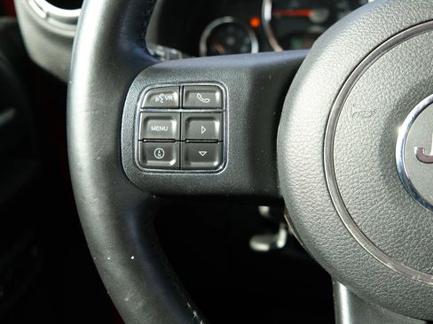 Used 2016 Jeep Wrangler Unlimited Sahara w/ Connectivity Group image 38