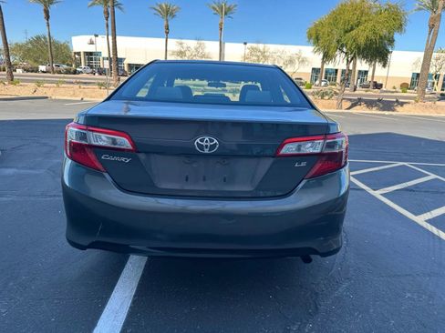 Used 2012 Toyota Camry L image 5