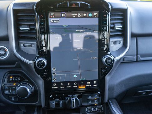 Used 2023 RAM 1500 Big Horn AWD/4WD image 18