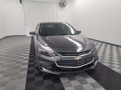 Used 2018 Chevrolet Malibu LS image 14