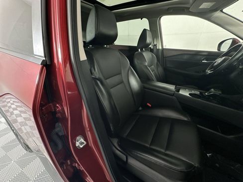 Certified 2022 Nissan Rogue SV w/ SV Premium Package FWD image 27
