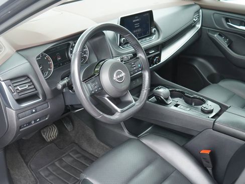 Used 2023 Nissan Rogue SV w/ SV Premium B Package AWD/4WD image 12