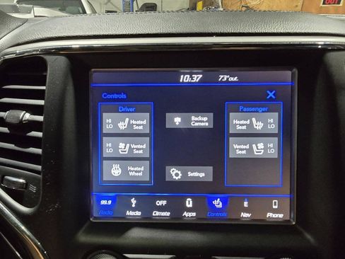 Used 2018 Jeep Grand Cherokee Overland AWD/4WD image 40
