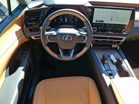 Used 2024 Lexus RX 350 Premium Plus w/ Convenience Package AWD/4WD image 11