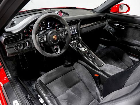 Used 2017 Porsche 911 Targa 4 GTS AWD/4WD image 10