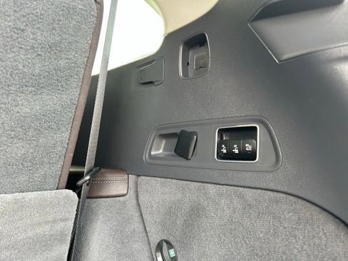 Used 2020 Mercedes-Benz GLS 450 4MATIC image 11