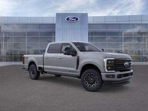 New 2026 Ford F250 Platinum w/ FX4 Off-Road Package image 8
