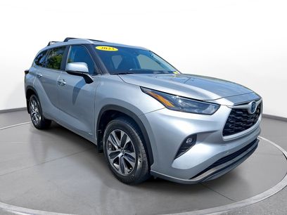 Used 2023 Toyota Highlander XLE