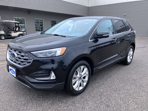 Used 2024 Ford Edge Titanium w/ Equipment Group 301A AWD/4WD image 2