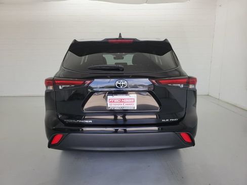 Used 2026 Toyota Highlander XLE AWD/4WD image 6