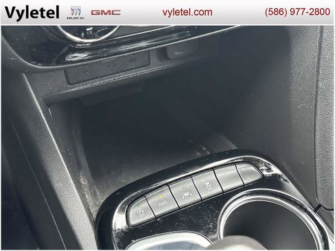 Used 2023 Buick Encore GX Preferred w/ Cold Weather Comfort Package image 27