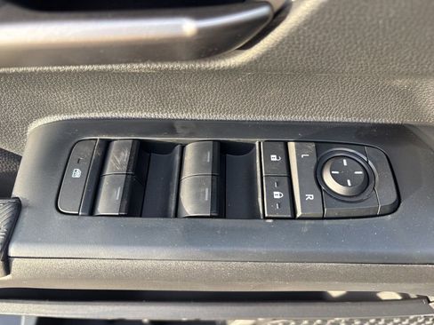 New 2025 Toyota Tacoma TRD Off-Road image 19