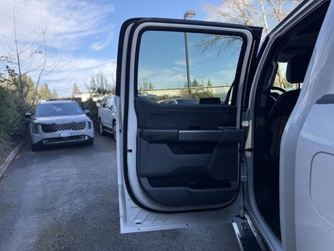 Used 2025 Ford F150 XLT w/ Equipment Group 301A Standard image 25