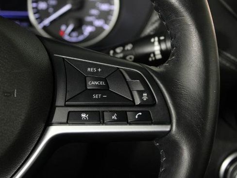 Certified 2022 Nissan Sentra SV FWD image 27