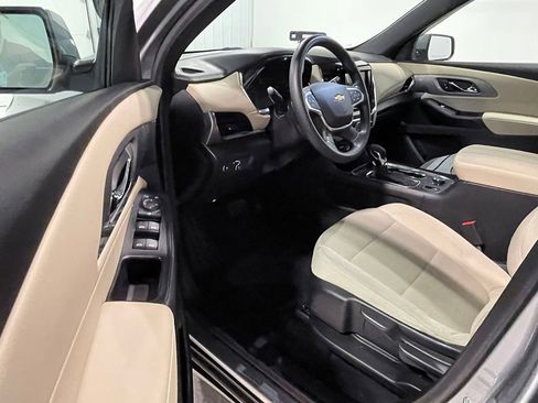 Used 2023 Chevrolet Traverse LS w/ Safety Package image 18