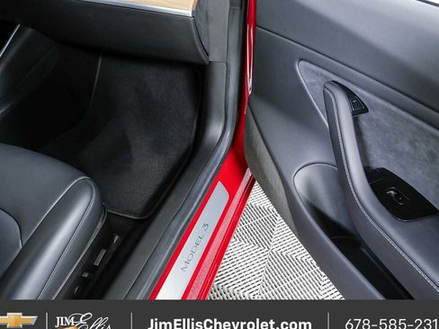Used 2018 Tesla Model 3 Long Range RWD image 23