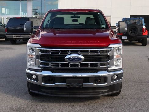 Used 2025 Ford F250 XLT image 2