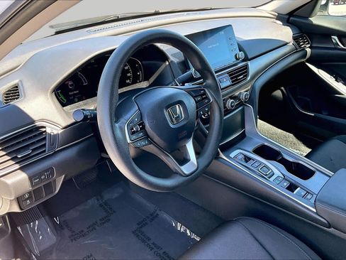 Used 2020 Honda Accord Hybrid image 17