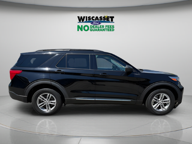 Certified 2023 Ford Explorer XLT w/ Equipment Group 202A AWD/4WD image 6