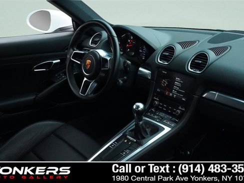 Used 2018 Porsche 718 Cayman image 18
