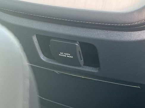 New 2025 Lincoln Navigator Reserve image 18