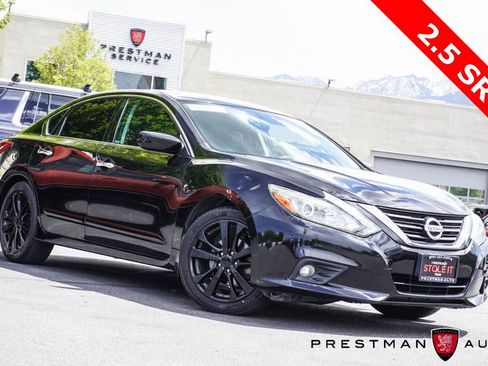 Used 2017 Nissan Altima 2.5 SR w/ Midnight Edition Package FWD image 1