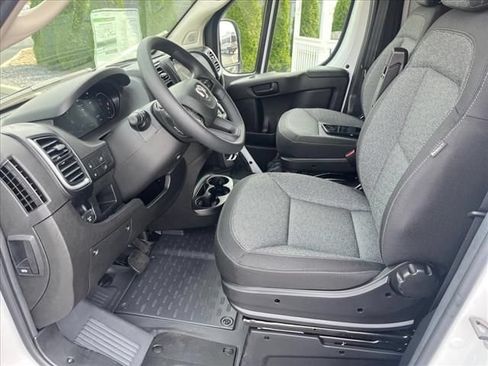 Used 2024 RAM ProMaster 3500 w/ Quick Order Package 22G SLT FWD image 11