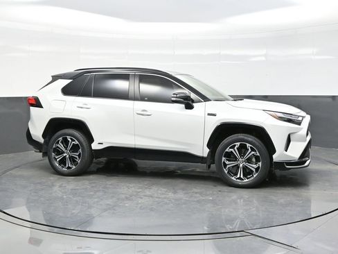 Used 2024 Toyota RAV4 XSE w/ Weather Package AWD/4WD image 8