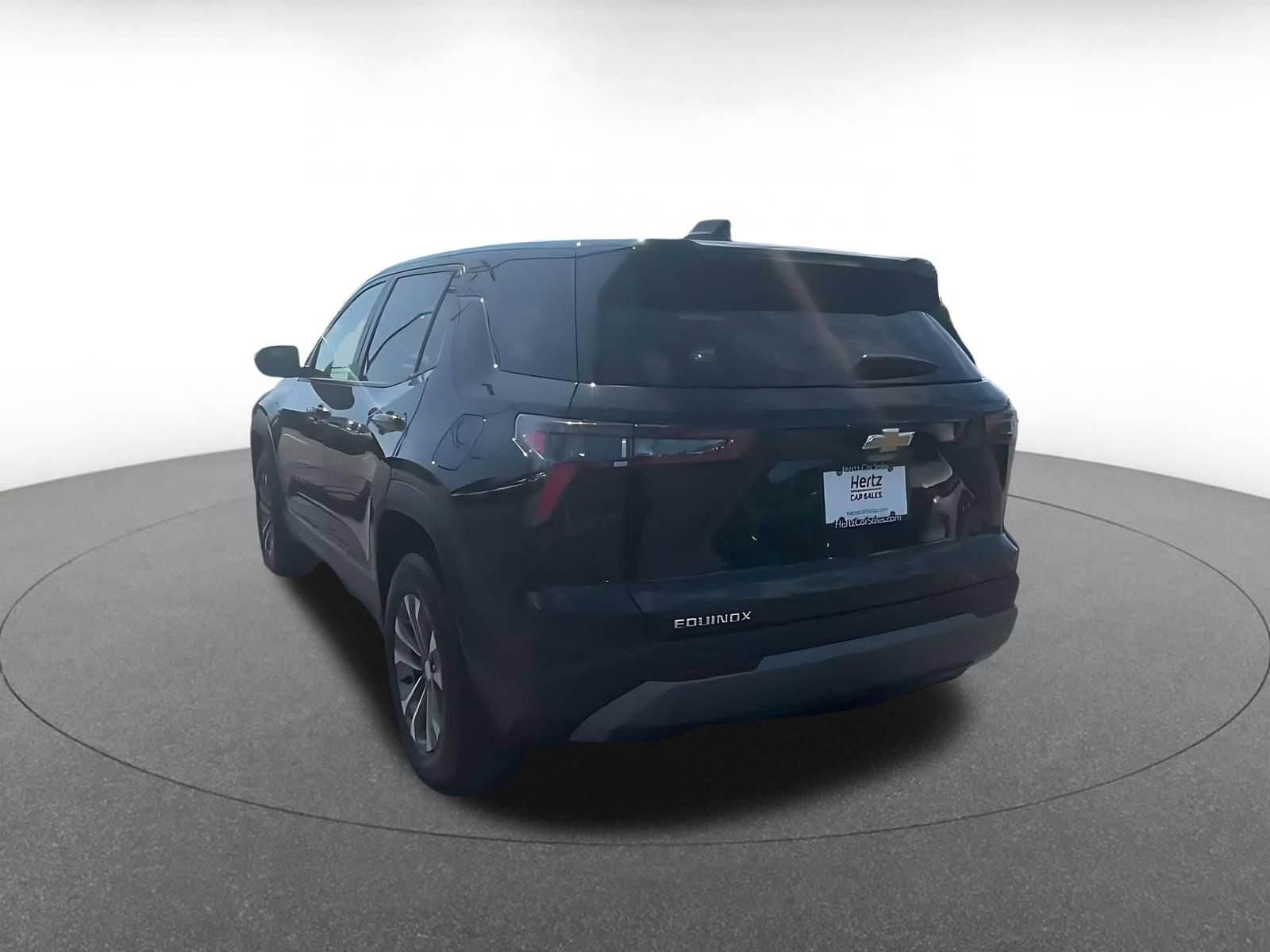 Used 2025 Chevrolet Equinox LT FWD image 10