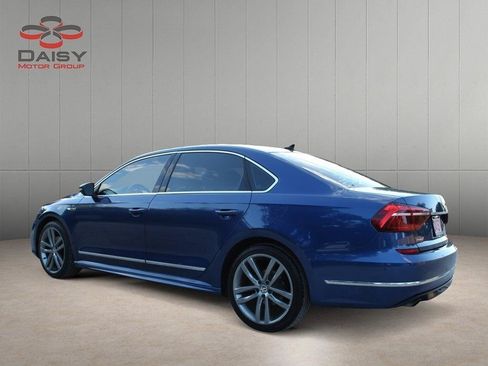 Used 2017 Volkswagen Passat 1.8T R-Line FWD image 7
